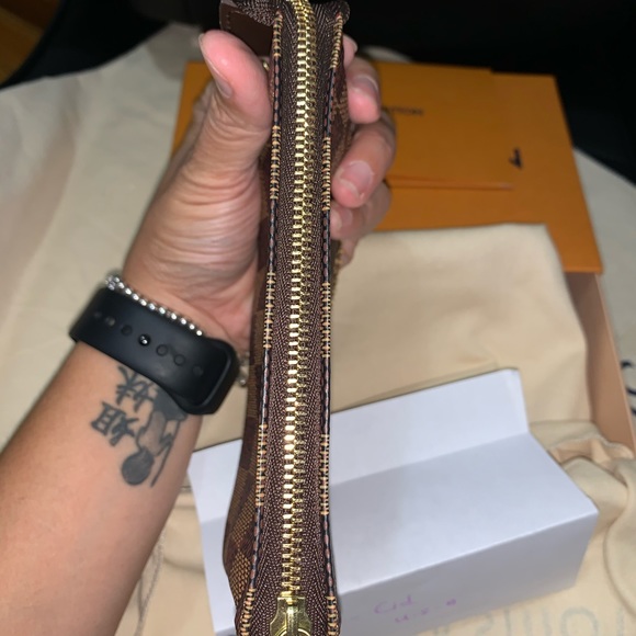 Authentic and brand new mini pouchette - Picture 3 of 7